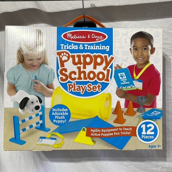 Melissa & Doug Tricks & Training Puppy School Play Set nwt for 3 and up - Picture 1 of 9